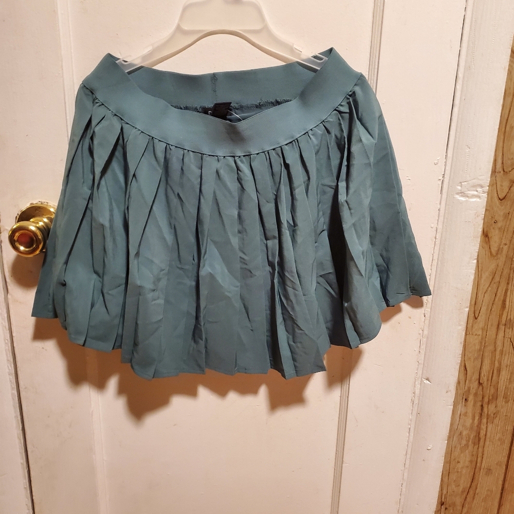 Rue21 Green Skort